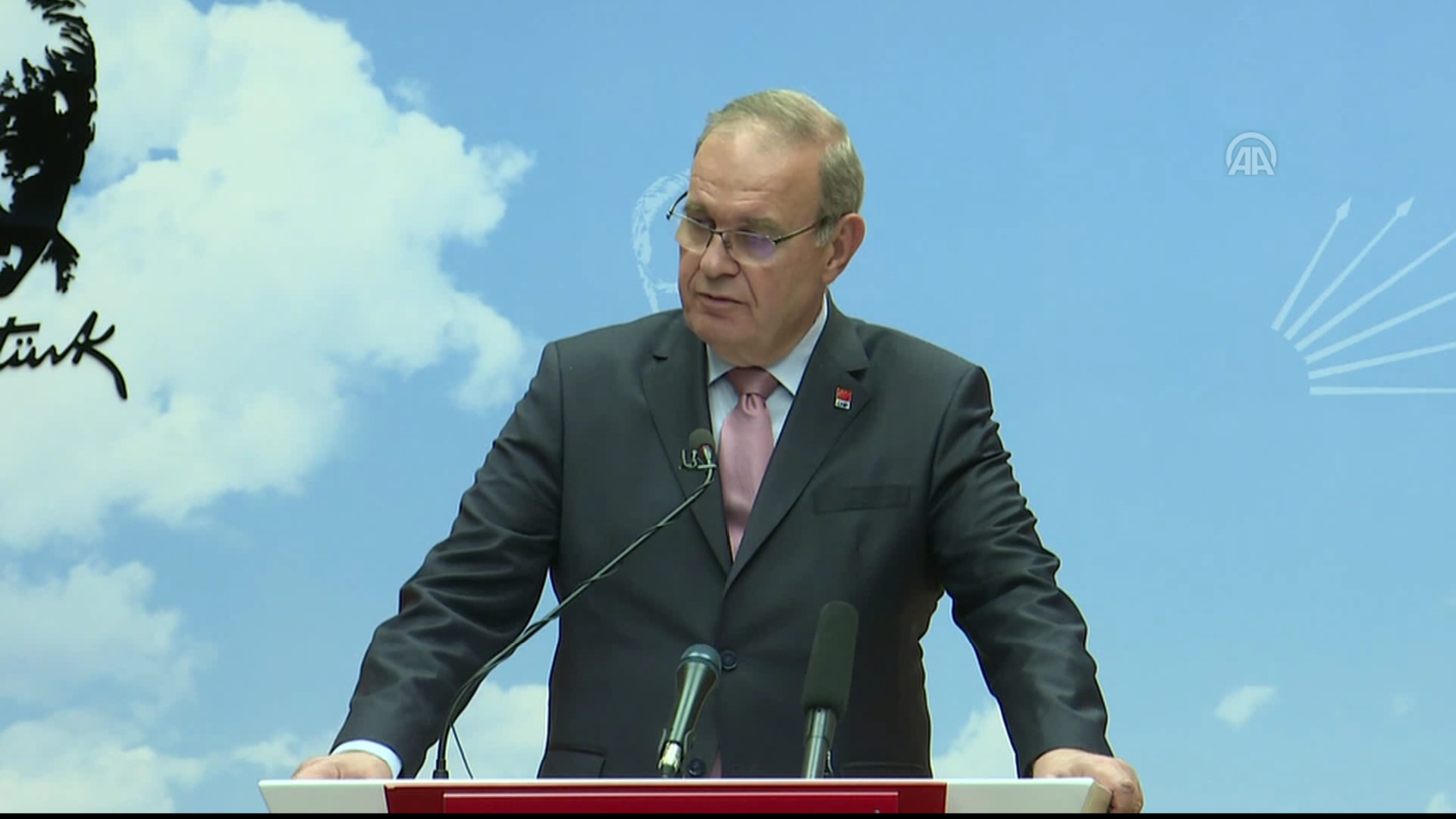 CHP rexne li şêwaza hevdîtina Serokomarê Tirkiyê û Serokê Amerîkayê digre  